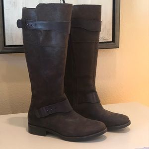 UGG Dayle tall brown leather boots size 8